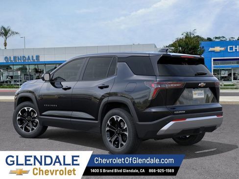 New 2026 Chevrolet Equinox LT w/ Convenience Package II FWD image 3