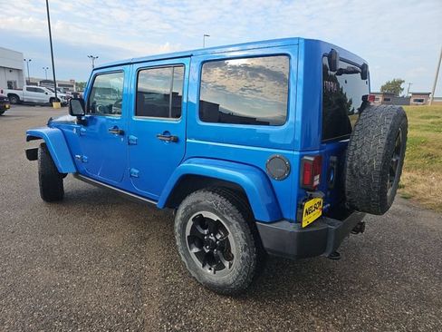 Used 2014 Jeep Wrangler Unlimited Sahara AWD/4WD image 3