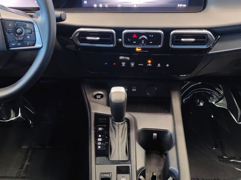 Certified 2026 Nissan Sentra SV w/ Floor Mat Package FWD image 22