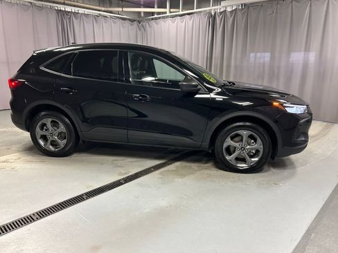Used 2025 Ford Escape ST-Line AWD/4WD image 8