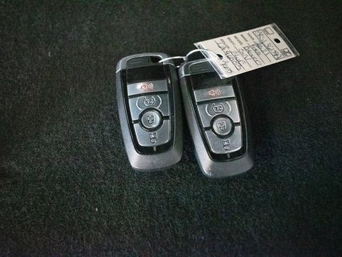 Used 2021 Ford Bronco Outer Banks w/ Sasquatch Package image 27