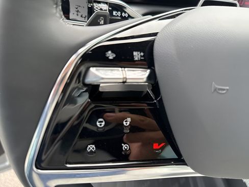 New 2026 Cadillac Vistiq Luxury w/ LPO, Floor Liner Package image 30