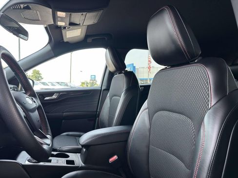 Used 2025 Ford Escape ST-Line w/ Tech Pack #1 AWD/4WD image 23