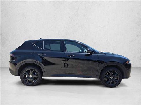 Used 2023 Dodge Hornet GT w/ GT Blacktop Package AWD/4WD image 4