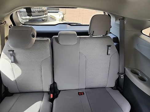 Used 2021 Toyota Sienna LE image 26