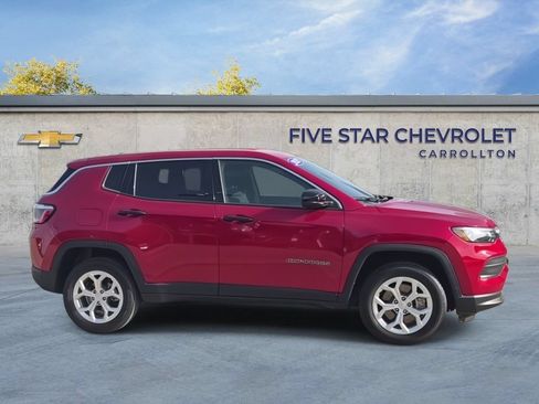 Used 2024 Jeep Compass Sport AWD/4WD image 9