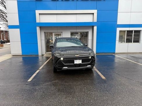 New 2026 Chevrolet Equinox EV LT w/ Convenience Package II image 3