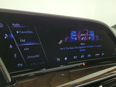 Certified 2024 Cadillac Escalade ESV Sport Platinum w/ LPO, ONYX Package image 27