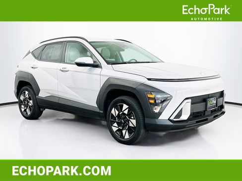 Used 2025 Hyundai Kona SEL image 1