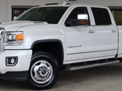 Used 2019 GMC Sierra 3500 Denali w/ Duramax Plus Package AWD/4WD image 1