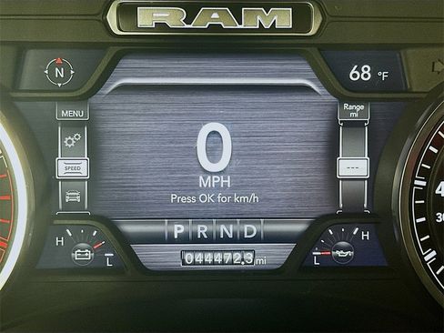 Used 2024 RAM 2500 Laramie image 15