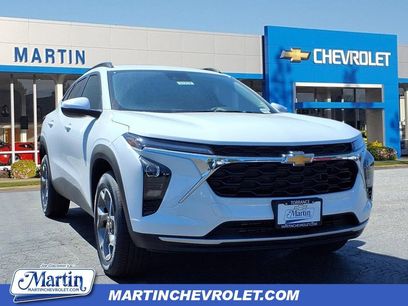 New 2025 Chevrolet Trax LT w/ Driver Confidence Package