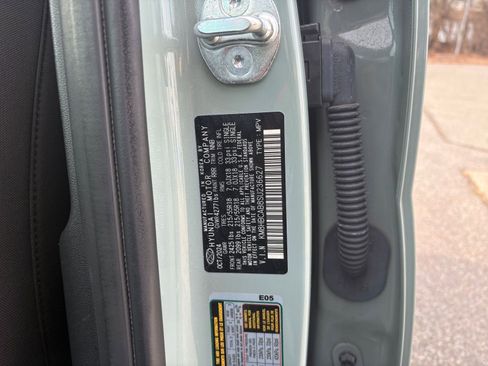 Used 2025 Hyundai Kona SEL image 29