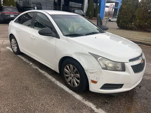 Used 2011 Chevrolet Cruze LS w/ Connectivity Package image 15