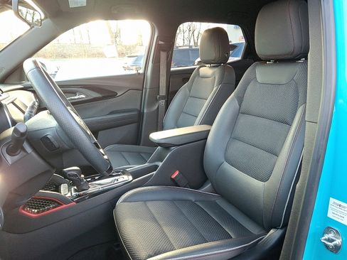 Used 2022 Chevrolet TrailBlazer RS image 11