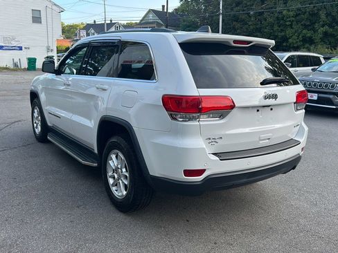 Used 2019 Jeep Grand Cherokee Laredo image 5