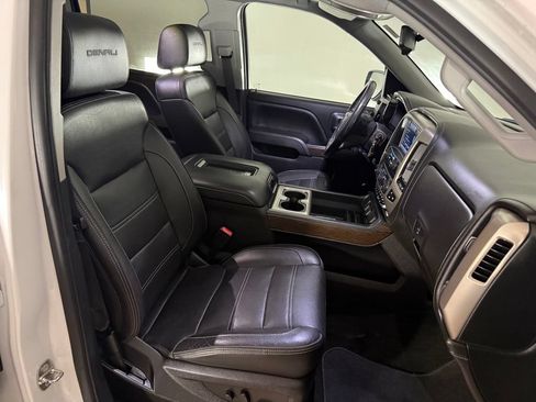 Used 2018 GMC Sierra 1500 Denali AWD/4WD image 26