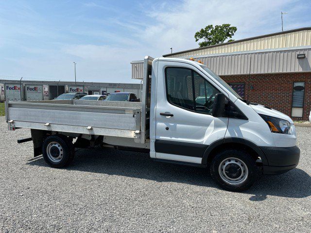 Used 2018 Ford Transit 250 138 RWD image 7