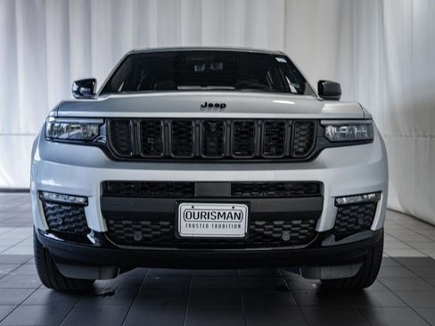 New 2025 Jeep Grand Cherokee L Limited w/ Luxury Tech Group II image 2