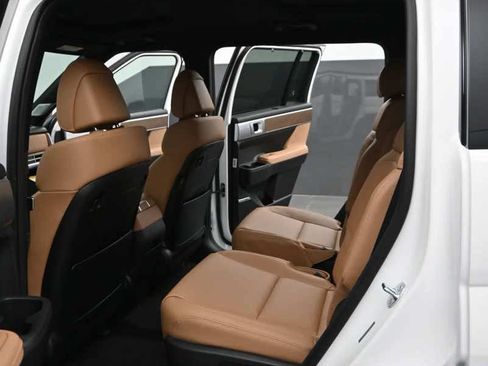 New 2026 Hyundai Santa Fe Limited AWD/4WD image 15