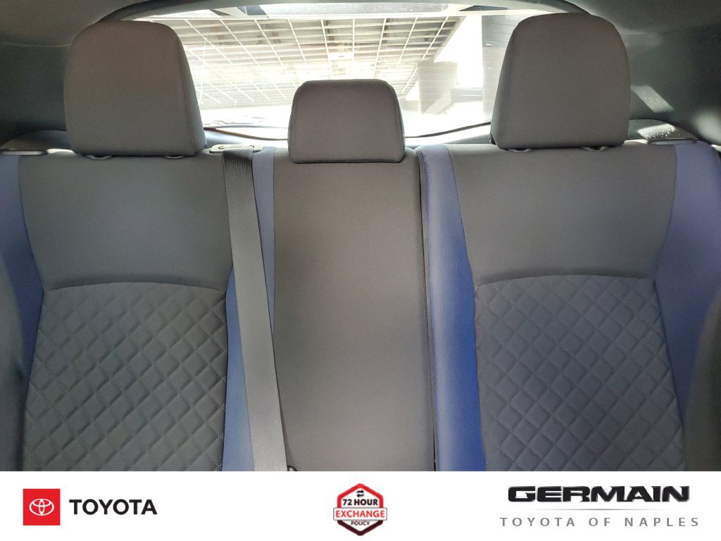 Used 2021 Toyota C-HR XLE FWD image 30