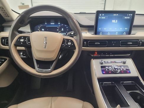 Used 2021 Lincoln Aviator 2WD image 22