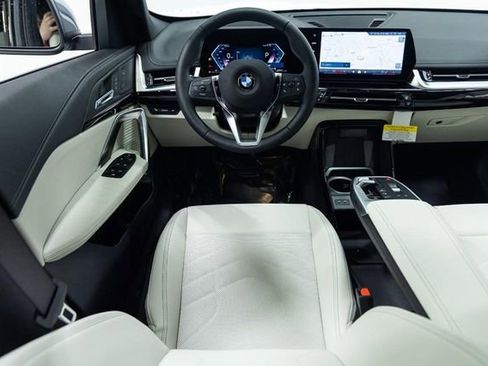 New 2026 BMW X1 xDrive28i w/ Technology Package image 4