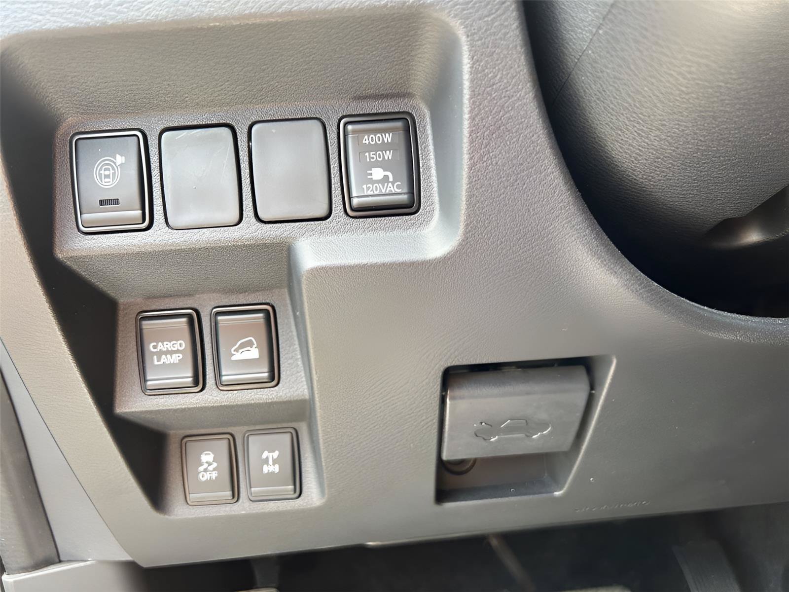Used 2023 Nissan Frontier PRO-4X w/ Pro Convenience Package AWD/4WD image 9