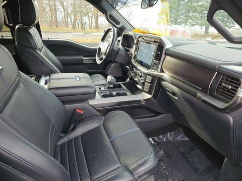 Used 2024 Ford F150 Platinum image 11