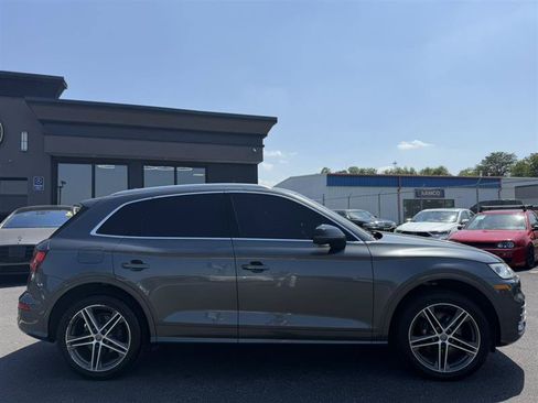 Used 2018 Audi SQ5 Premium Plus w/ Navigation Package AWD/4WD image 7