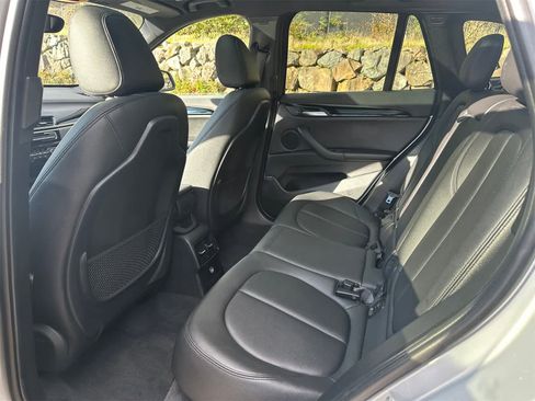 Used 2017 BMW X1 xDrive28i image 11
