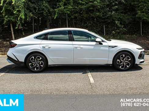 Used 2025 Hyundai Sonata SEL FWD image 8