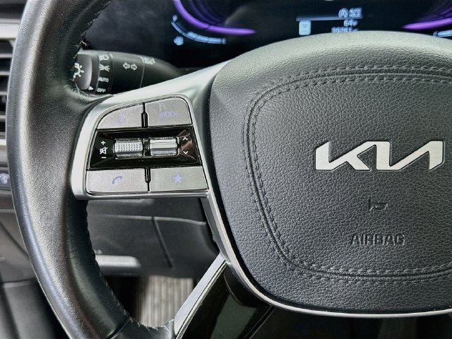 Used 2025 Kia Telluride S AWD/4WD image 23
