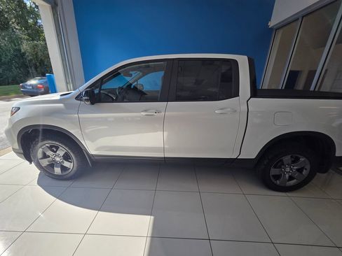 Certified 2025 Honda Ridgeline TrailSport image 5