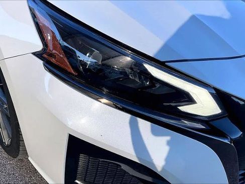 Certified 2023 Nissan Altima 2.0 SR image 27