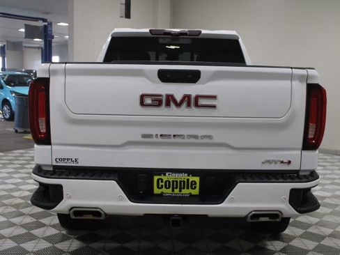 Used 2024 GMC Sierra 1500 AT4 w/ Technology Package image 10