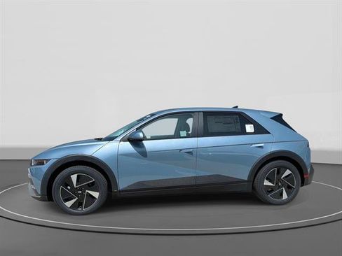 New 2026 Hyundai Ioniq 5 SE RWD image 3