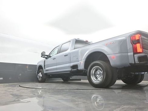 New 2026 Ford F350 Platinum w/ FX4 Off-Road Package AWD/4WD image 36