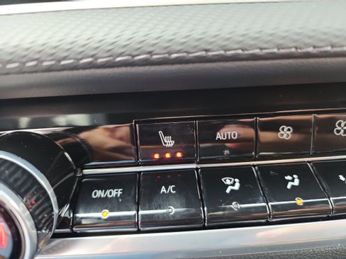 New 2026 Chevrolet Equinox LT w/ Convenience Package II image 24