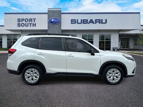 Used 2024 Subaru Forester AWD/4WD image 2