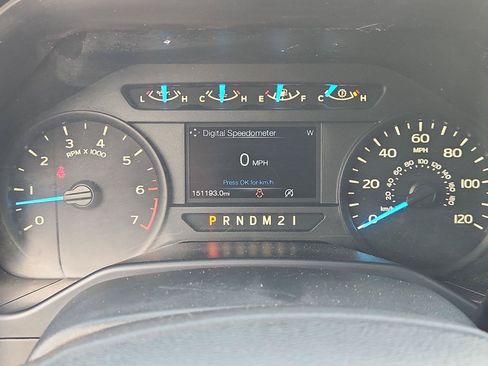 Used 2016 Ford F150 XL w/ Equipment Group 101A Mid AWD/4WD image 12