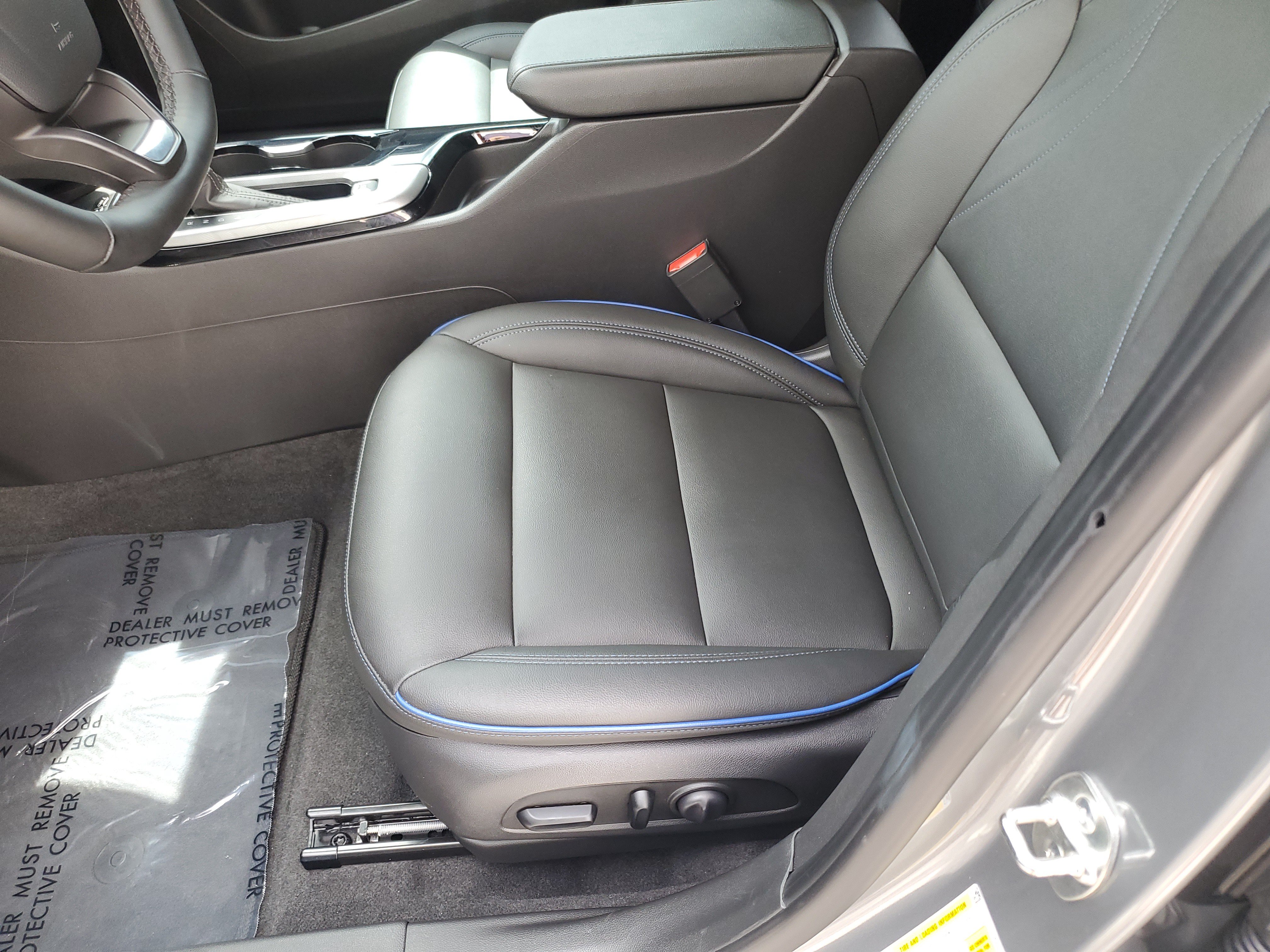 Used 2025 Buick Envista Sport Touring w/ Convenience I Package FWD image 20