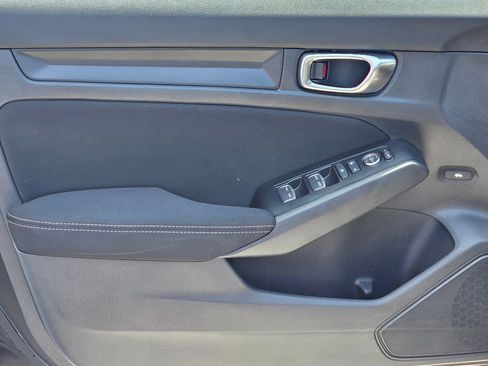Used 2023 Honda Civic Sport image 17