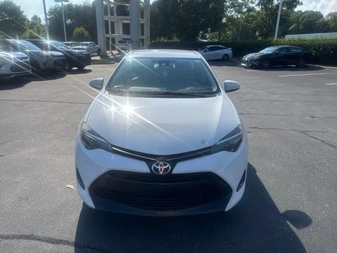 Used 2019 Toyota Corolla LE FWD image 4