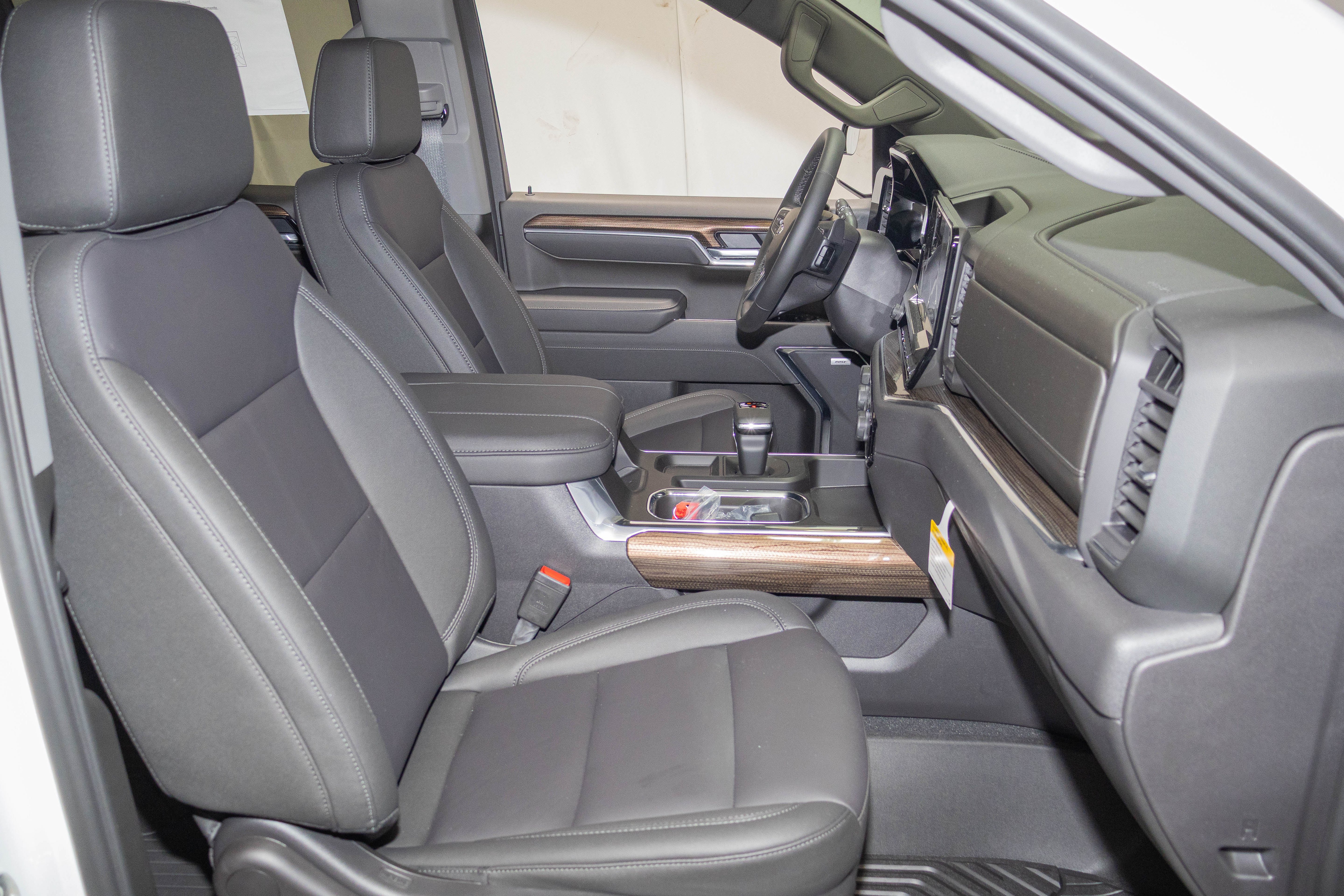 New 2026 Chevrolet Silverado 1500 RST AWD/4WD image 11