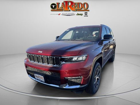 New 2025 Jeep Grand Cherokee L Limited image 3