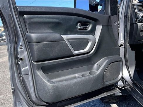 Used 2024 Nissan Titan SV w/ SV Convenience Package image 13