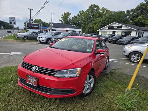 Used 2014 Volkswagen Jetta TDI FWD image 25