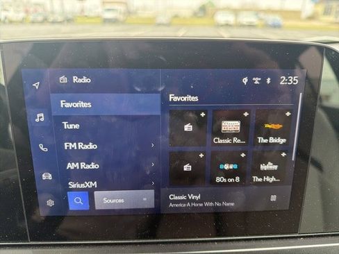 Used 2025 Lexus UX 300h AWD image 20