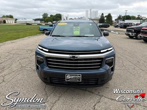 Used 2026 Chevrolet Traverse High Country w/ LPO, Floor Liner Package AWD/4WD image 9